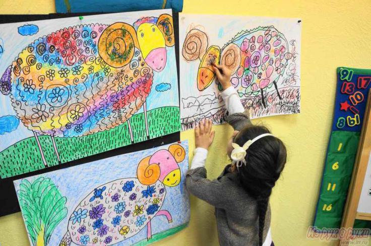 В Могилевской области объявлен конкурс детского изобразительного искусства «Мир красоты в красках»