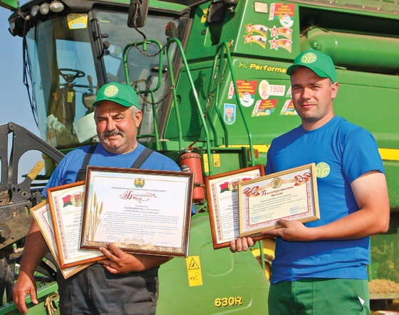 Победители  районного соревнования  за достижение  высоких показателей  на уборке урожая зерновых  и зернобобовых растений  за 2017 год