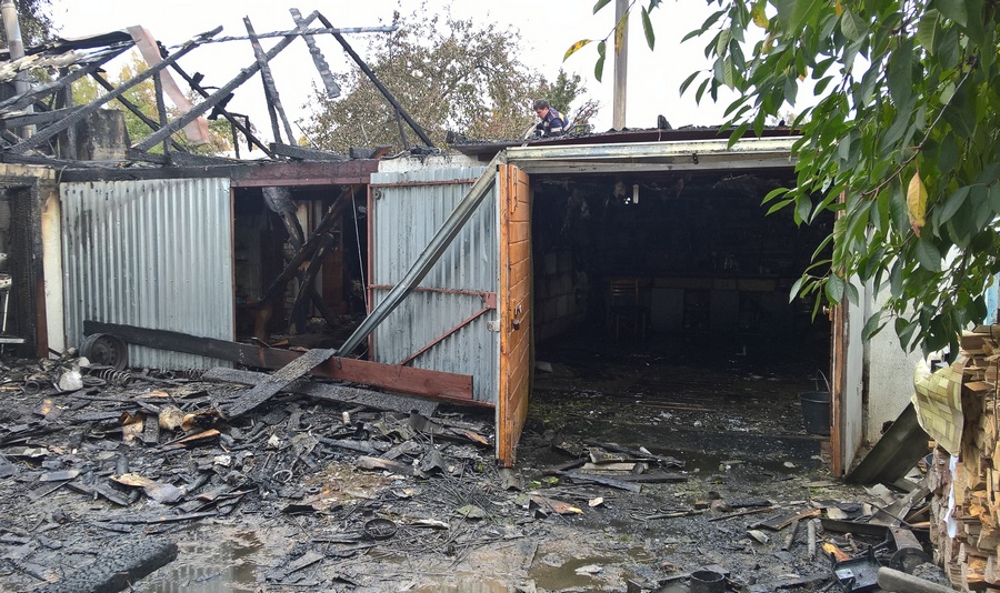 Пожар на ул.Шомина в Кировске