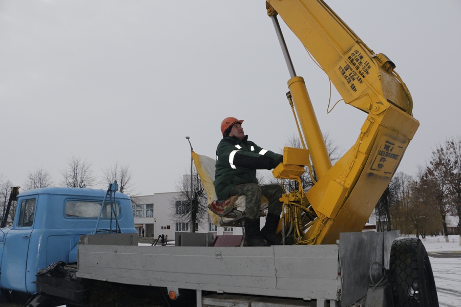 Ёлачка на плошчы-2