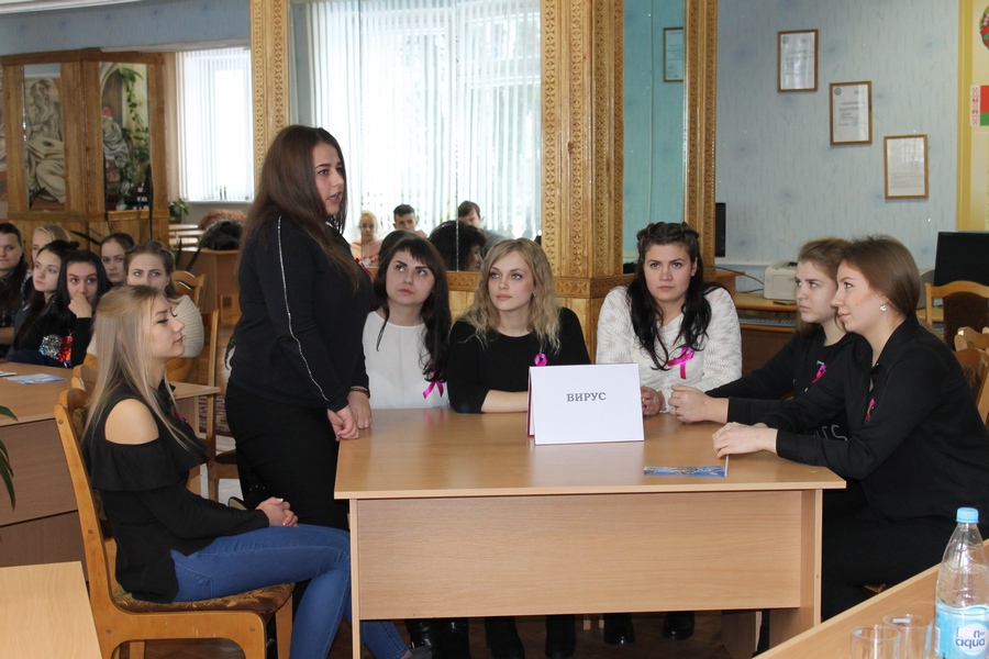 Молодежь Кировщины приняла активное участие в мероприятиях, посвященных Всемирному дню борьбы со СПИДом