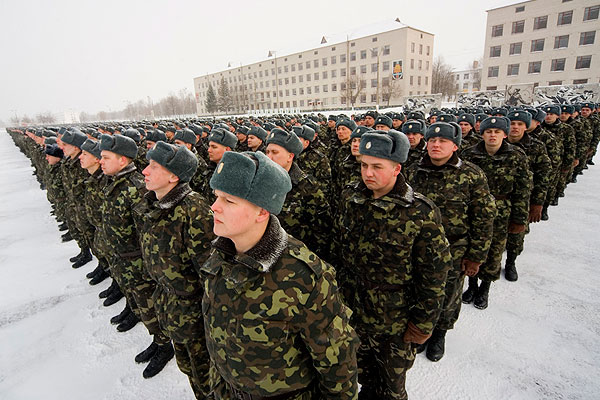 Трубят солдату сбор… Кировчане — на защите Родины