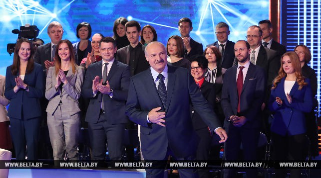 “Быть честными и справедливыми” — подробности откровенного разговора Лукашенко с журналистами