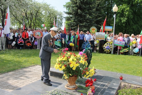 В Кировске прошли торжественные мероприятия, посвященные празднованию Дня Победы (фоторепортаж)