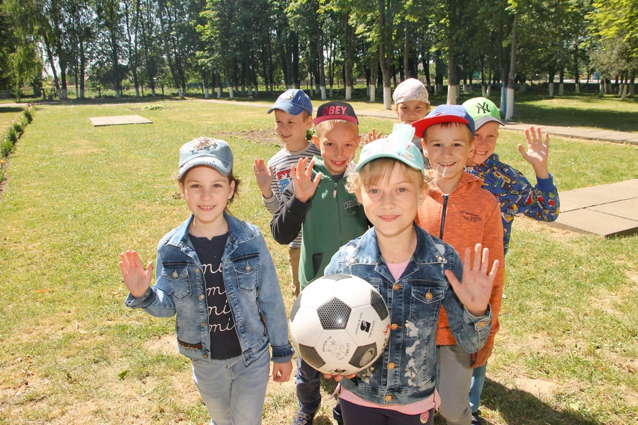 “Веселая карусель” — в учреждениях образования Кировщины работают оздоровительные лагеря