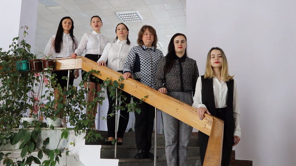 Работники центральной клубной системы Кировского района провели акцию «Спасибо медикам!»