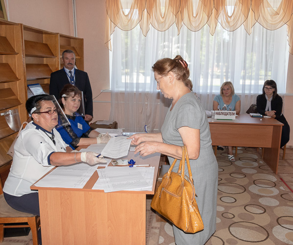 В Кировском районе проходит досрочное голосование по выборам Президента Республики Беларусь