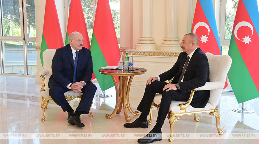 Александр Лукашенко и Ильхам Алиев проводят встречу в президентском дворце “Загульба”