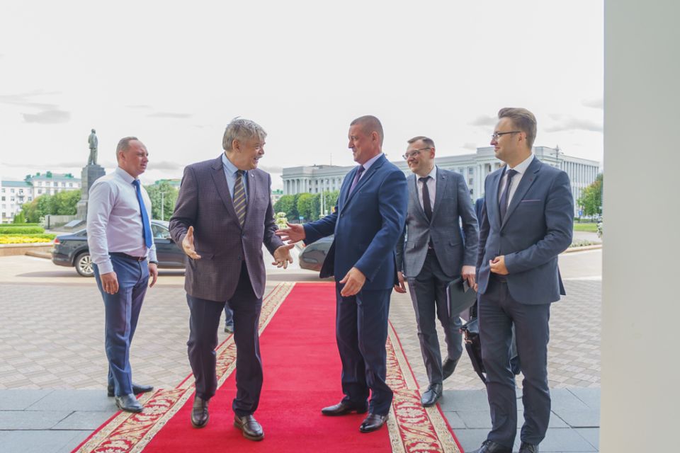 Могилевскую область с рабочей поездкой посещает чрезвычайный и полномочный посол России в Беларуси Евгений Лукьянов