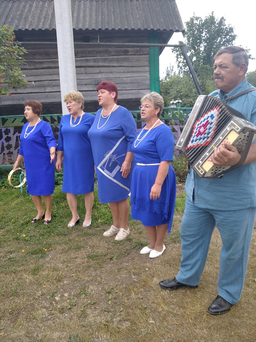 Вокальный коллектив Скриплицкого СДК порадовал земляков концертной программой