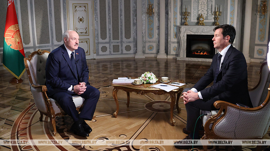 “Мэтью, выбирайте выражения!”. Лукашенко в резонансном интервью CNN жестко и предметно ответил на фейки и голословные обвинения