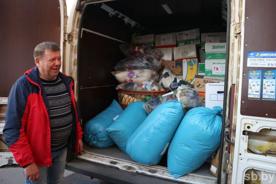 Жители Могилевской области собрали помощь для беженцев на границе (видео)