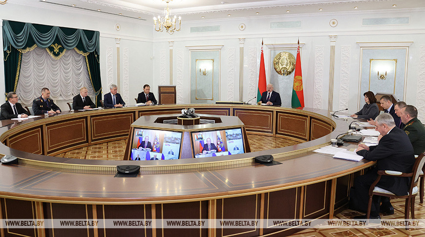 Александр Лукашенко проводит заседание ВГС Союзного государства