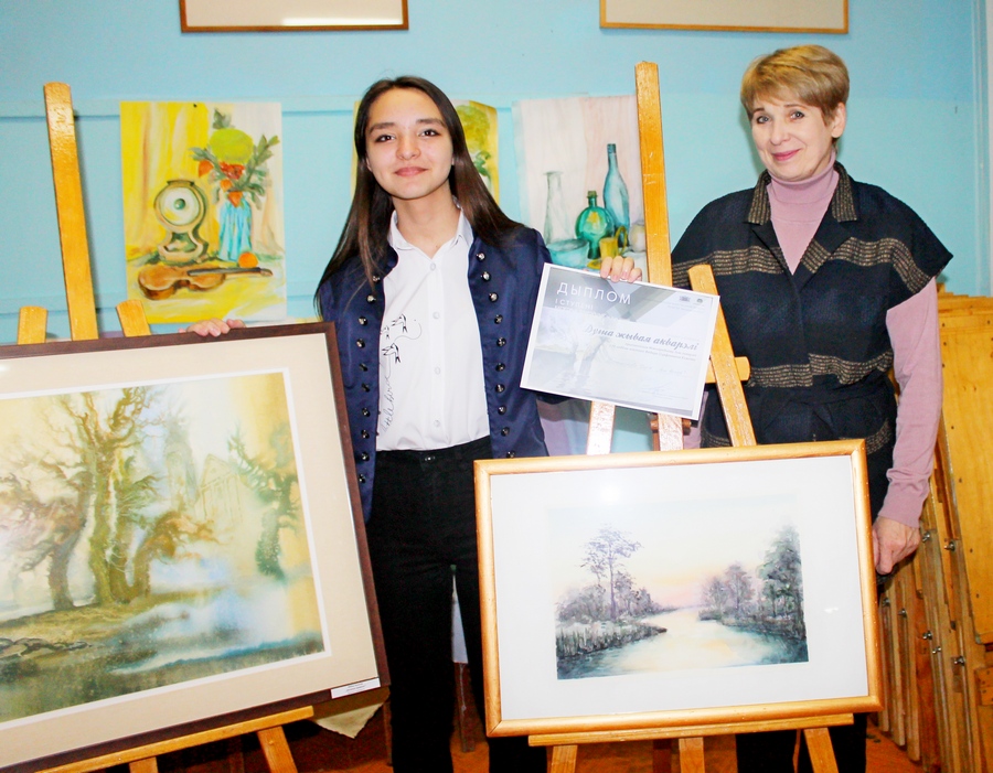 Юная художница из Кировска вошла в число победителей республиканского конкурса