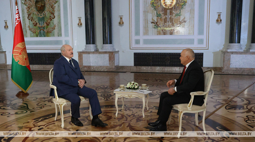 Александр Лукашенко не исключает размещения в Беларуси российского ядерного оружия