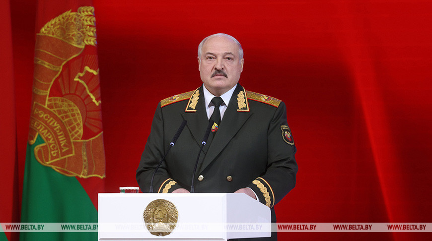 Александр Лукашенко: День защитников Отечества – праздник каждого, кто готов стать на защиту суверенитета страны