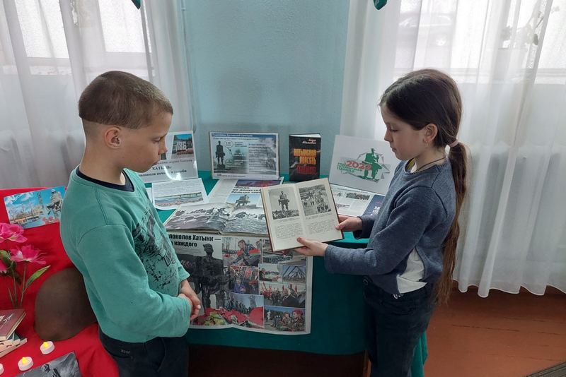 В Барсуковских СДК и сельской библиотеке для школьников был организован час памяти “Пепел Хатыни”