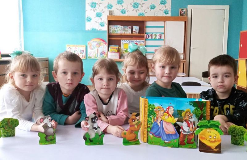 Незабываемая Неделя детской книги прошла в яслях-саду №4 Кировска
