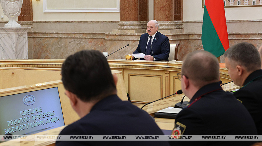 Александр Лукашенко об обеспечении правопорядка: нужны не “палочно-галочные” отчеты, а слаженная работа госорганов