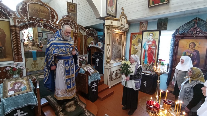 Настоятель Покровского храма протоиерей Димитрий удостоен награды