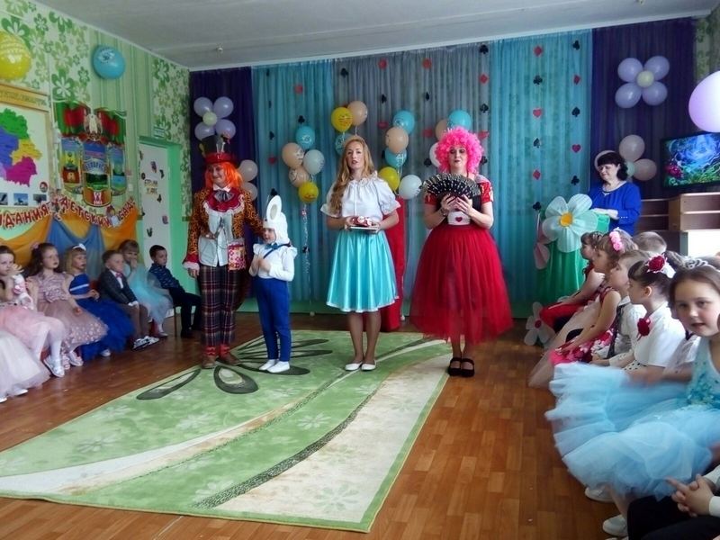 В старшей группе ГУО «Ясли-сад №4 г. Кировска» прошел выпускной утренник «До свиданья, детский сад!»