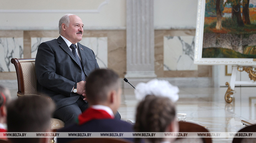 Александр Лукашенко – пионерам: в ваших руках будущее страны, и вы должны ее сохранить