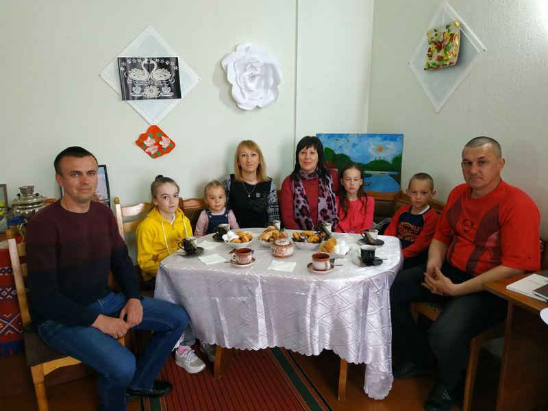 Праздник “Моя семья – моя радость” прошел в Барсуковской сельской библиотеке