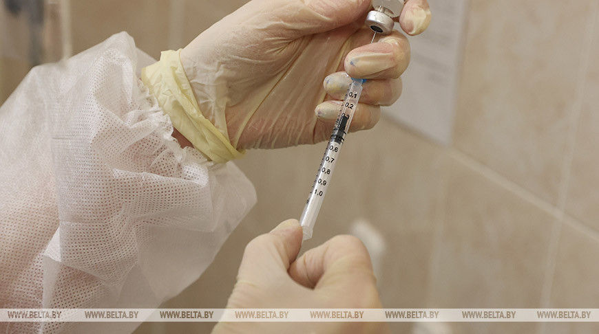 Выпуск на рынок белорусской вакцины от COVID-19 планируется в конце 2023 года