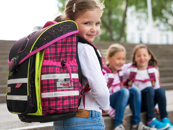 “В школу с полным рюкзаком” – Социально-педагогический центр Кировского района приглашает поучаствовать в акции