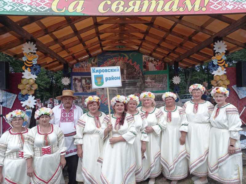 Культработники Кировщины с успехом выступили на фестивале “Маковей” в Славгородском районе
