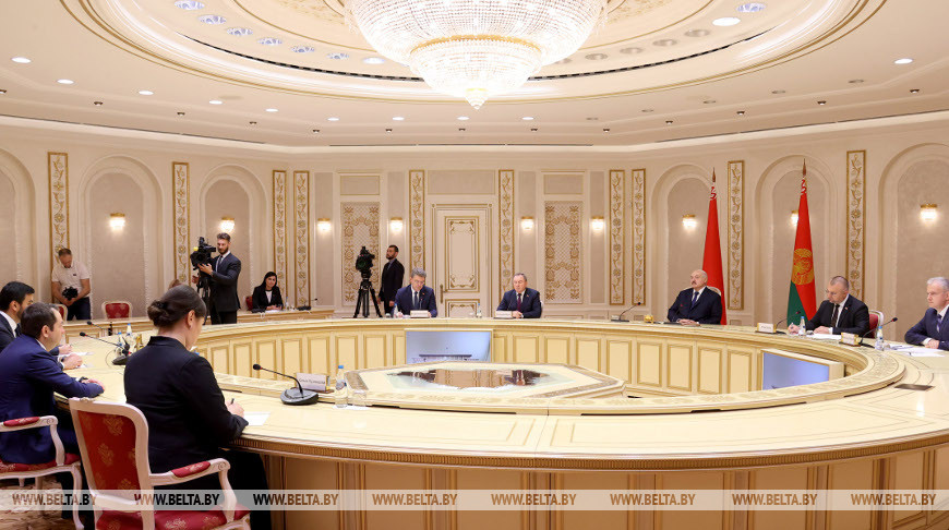 “Есть хорошие наработки”. Александр Лукашенко предложил Мурманской области перейти к новому этапу сотрудничества