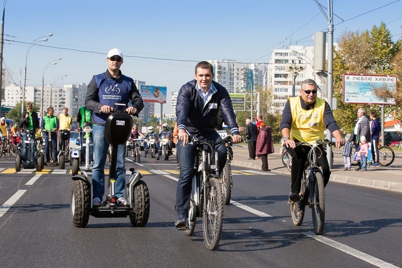 Сотрудники сети библиотек Кировщины активно поучаствовали в акции “День без автомобиля”