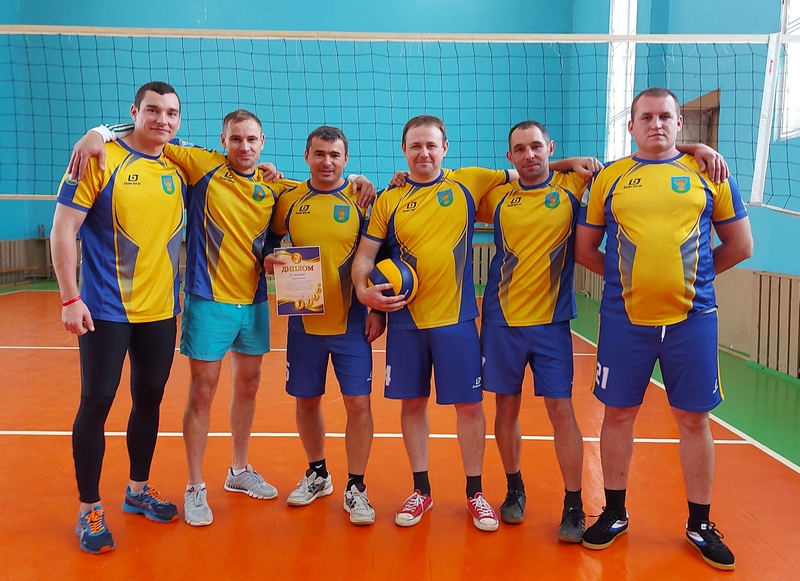 В Кировске прошли районные соревнования по волейболу