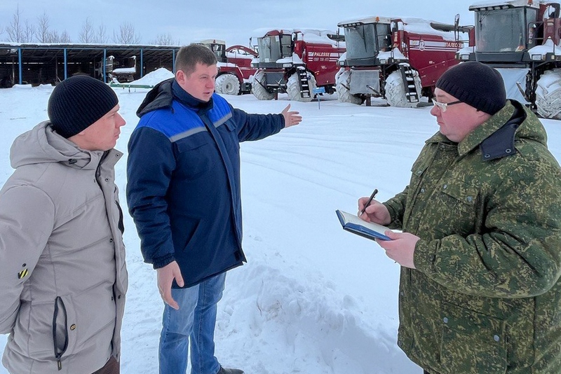 Исполнение законодательства о сохранности сельхозмашин на Кировщине проверяет прокуратура района