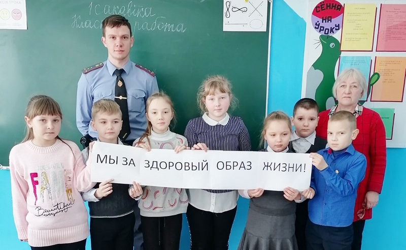 Библиотеки сети Кировского  района приняли участие в акции “Вместе против наркотиков”
