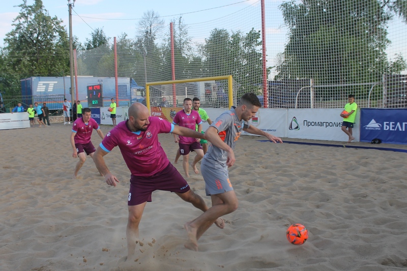 Суперкубок Беларуси по пляжному футболу едет из Кировска в Щучин