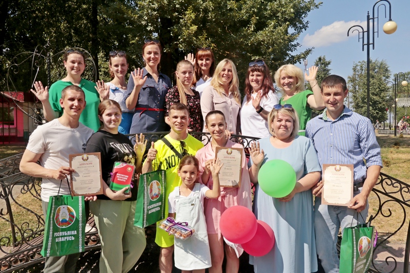Квест среди молодых семей “Семьи – за мир и созидание!” прошёл в Кировске