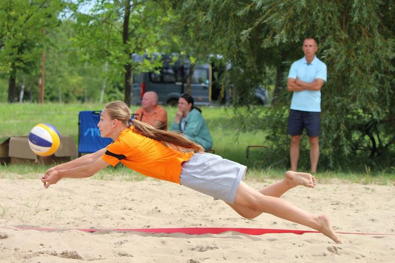 Могилёвщину на республиканском первенстве по пляжному волейболу представят кировчанки
