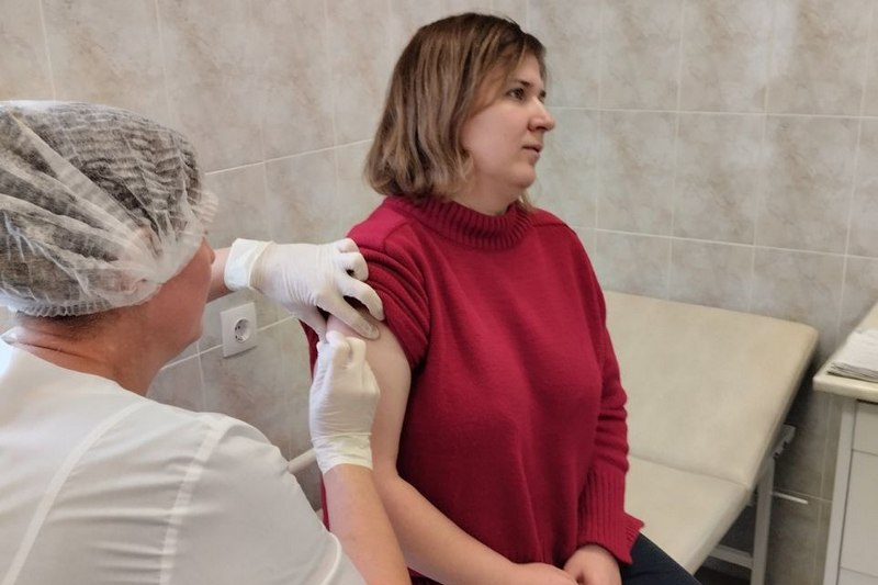 В Кировском районе стартовала кампания по вакцинации против гриппа.