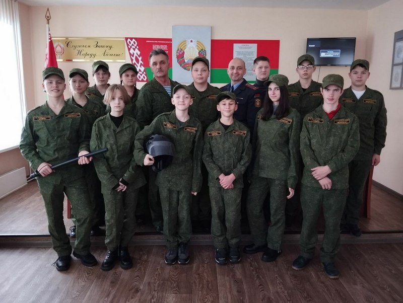Воспитанники военно-патриотического клуба «Монолит» побывали на экскурсии в РОВД