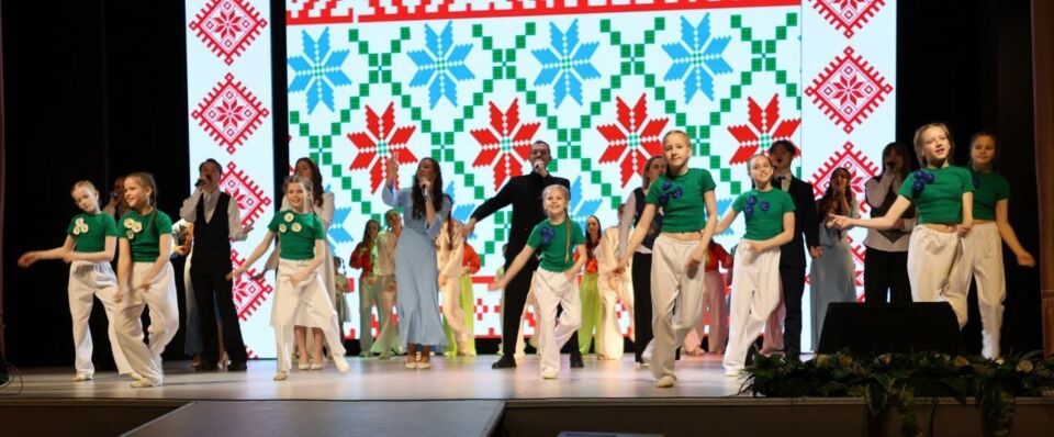 Вокальная студия «SMILE KIDS» показали мастерство на концерте на присвоение звания «Образцовый коллектив»