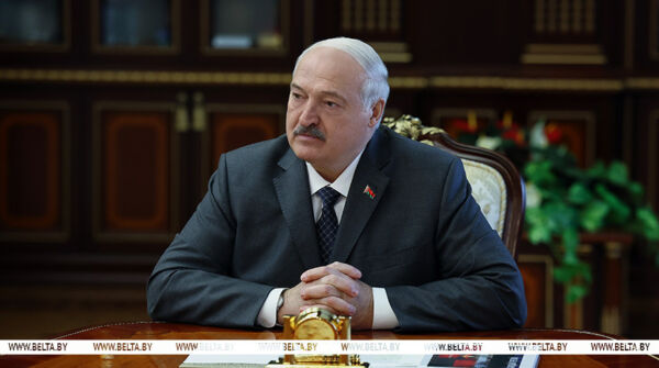«Что, я уже к Минску подлетаю?» Лукашенко о схожести Беларуси и Татарстана
