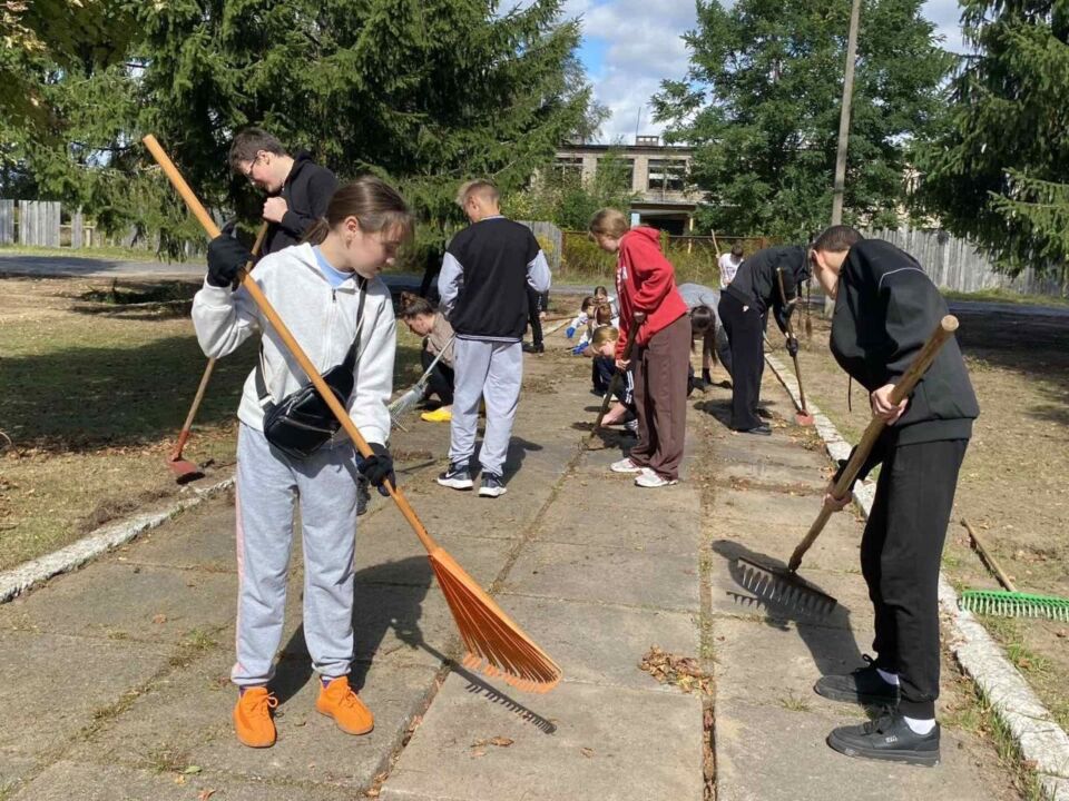 Обновление памятного места в деревне Шалаёвка