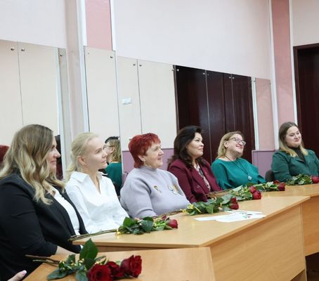 Диалоговая площадка «Современная женщина: код её успеха» прошла в ЦДОДиМ